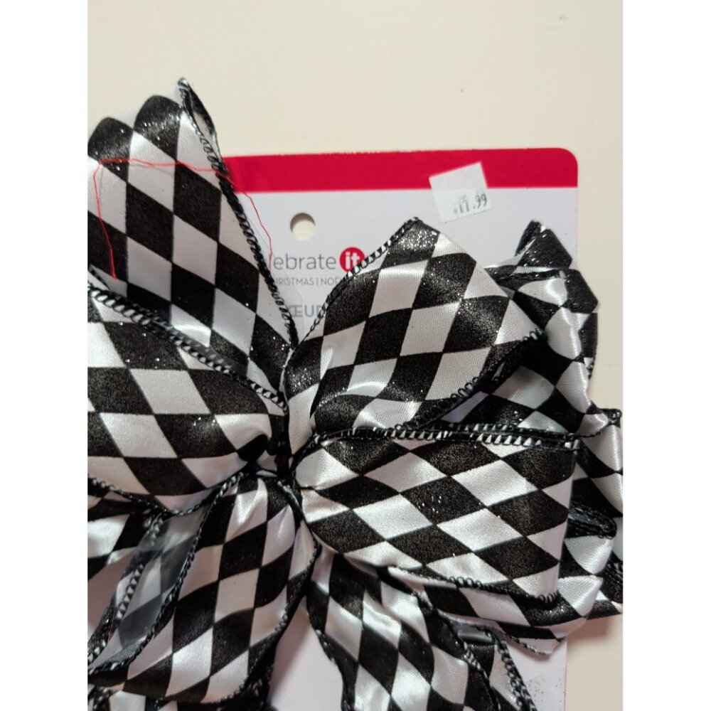 Bow - Picture 2 of 4